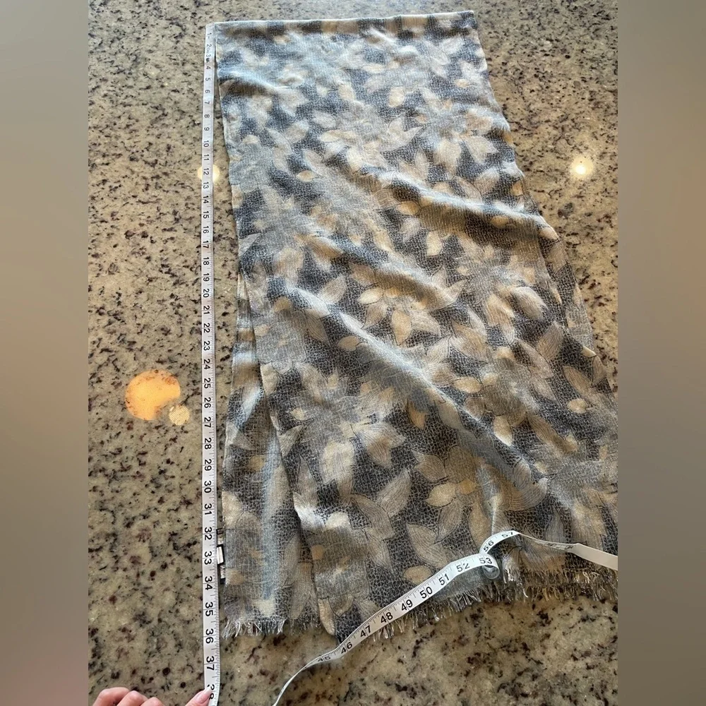 Banana republic, floral print wool scarf